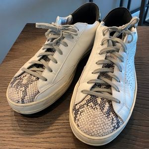 EUC P448 low top sneakers Sz 39 black/white/snakeskin